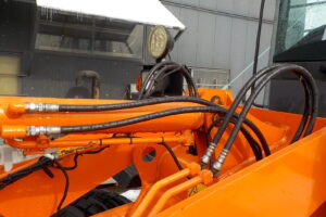 サムネイル: 平成30年　日立　ホイールローダー　ZW80-5B　★スノウプラウ★ノーマルバケット★ワンタッチ式★車検令和9年11月★