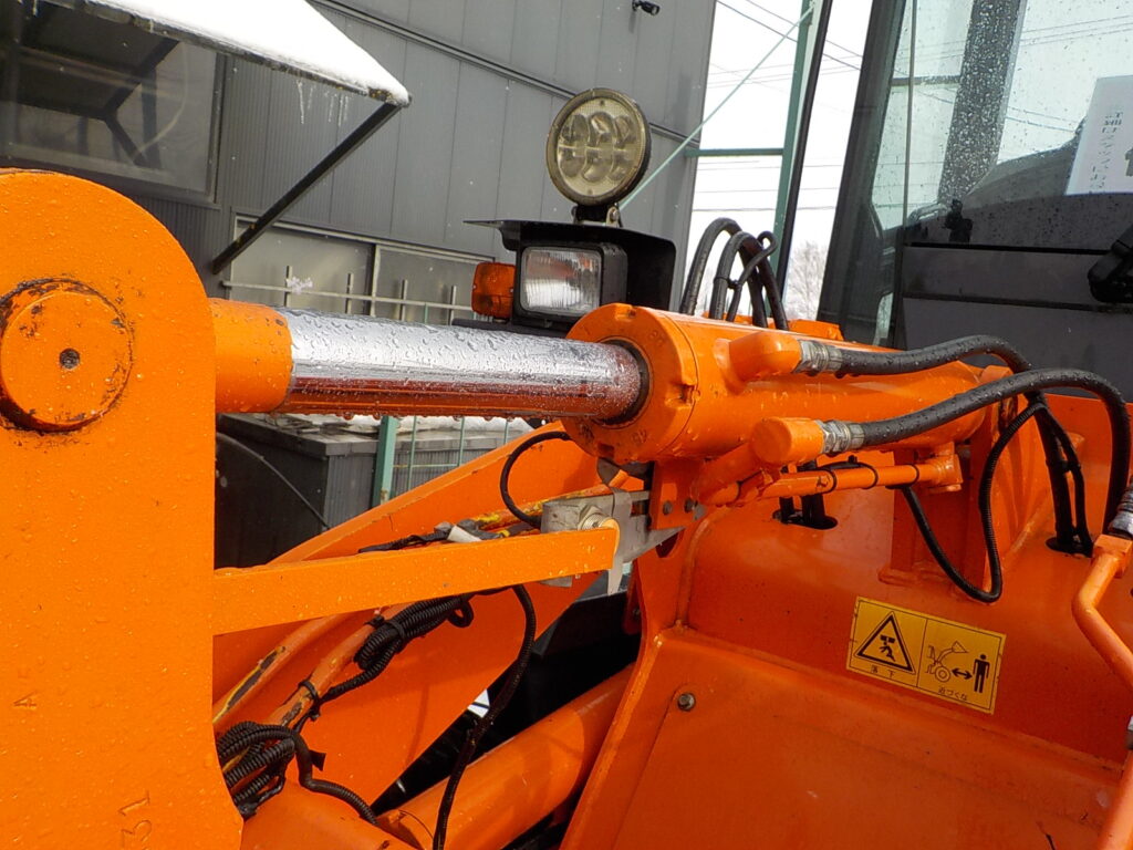 平成30年　日立　ホイールローダー　ZW80-5B　★スノウプラウ★ノーマルバケット★ワンタッチ式★車検令和9年11月★