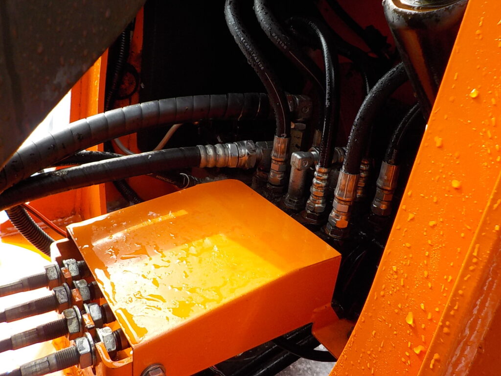 平成30年　日立　ホイールローダー　ZW80-5B　★スノウプラウ★ノーマルバケット★ワンタッチ式★車検令和9年11月★