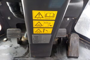 サムネイル: 平成30年　日立　ホイールローダー　ZW80-5B　★スノウプラウ★ノーマルバケット★ワンタッチ式★車検令和9年11月★