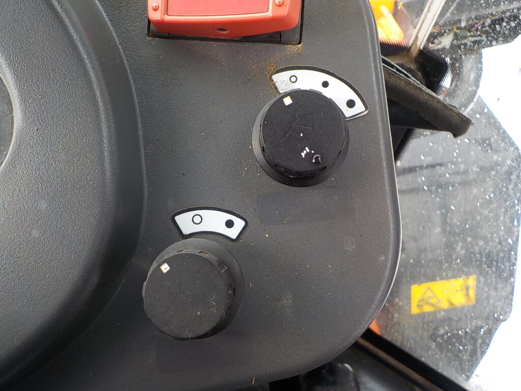 平成30年　日立　ホイールローダー　ZW80-5B　★スノウプラウ★ノーマルバケット★ワンタッチ式★車検令和9年11月★