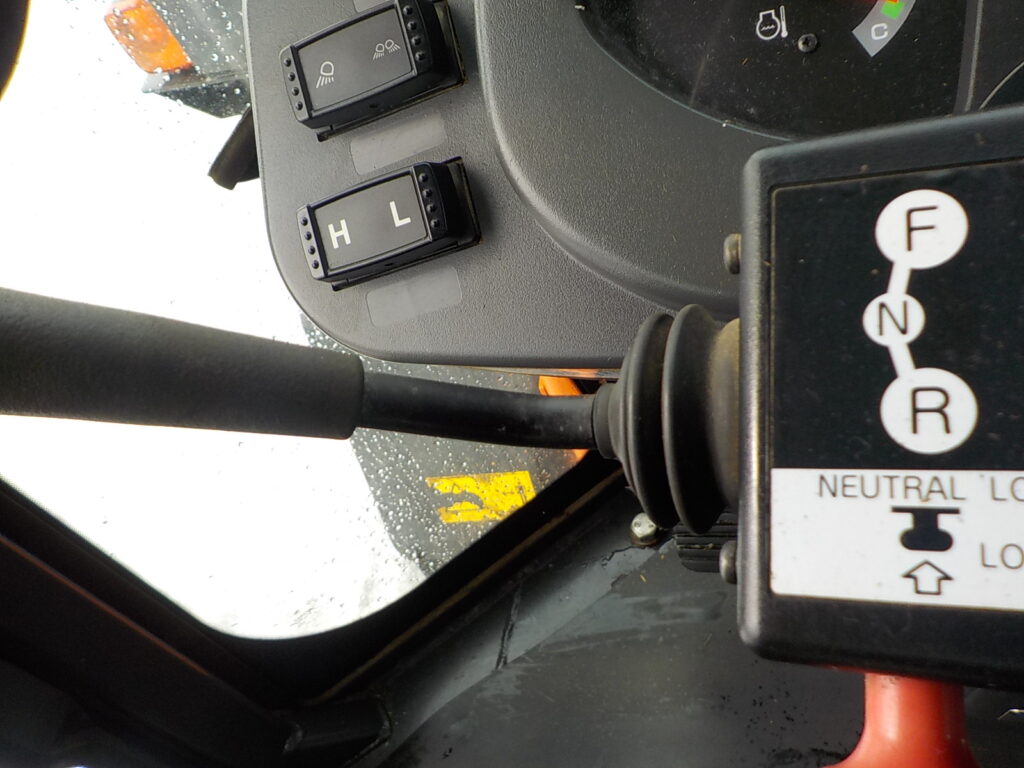 平成30年　日立　ホイールローダー　ZW80-5B　★スノウプラウ★ノーマルバケット★ワンタッチ式★車検令和9年11月★