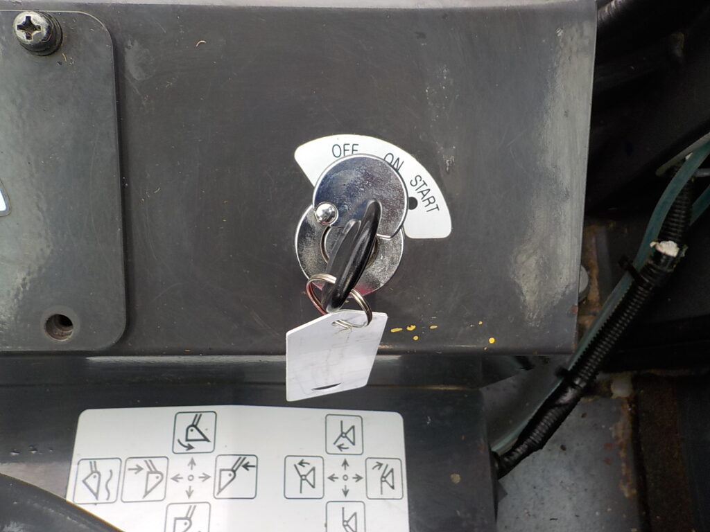 平成30年　日立　ホイールローダー　ZW80-5B　★スノウプラウ★ノーマルバケット★ワンタッチ式★車検令和9年11月★