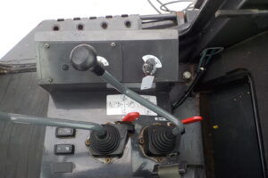 サムネイル: 平成30年　日立　ホイールローダー　ZW80-5B　★スノウプラウ★ノーマルバケット★ワンタッチ式★車検令和9年11月★