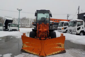 サムネイル: 平成30年　日立　ホイールローダー　ZW80-5B　★スノウプラウ★ノーマルバケット★ワンタッチ式★車検令和9年11月★