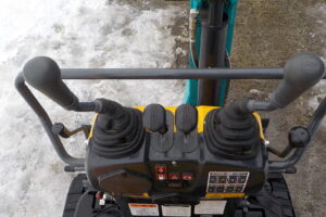 サムネイル: 令和１年式　クボタ　U-10-5　★0.022㎥★配管付★ブレーカー付★可変キャタ★使用時間約55HR