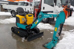 サムネイル: 令和１年式　クボタ　U-10-5　★0.022㎥★配管付★ブレーカー付★可変キャタ★使用時間約55HR