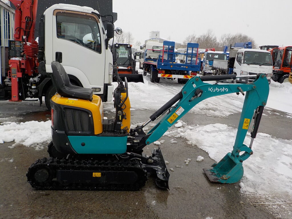 令和１年式　クボタ　U-10-5　★0.022㎥★配管付★ブレーカー付★可変キャタ★使用時間約55HR