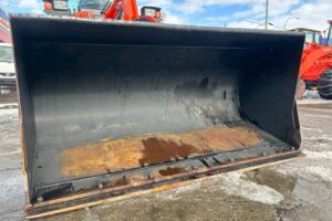 サムネイル: 平成28年　日立　ZW80-5B　スノースパイクタイヤ装着車・ダブルヒーター仕様　０．９立米　★使用時間2090時間★