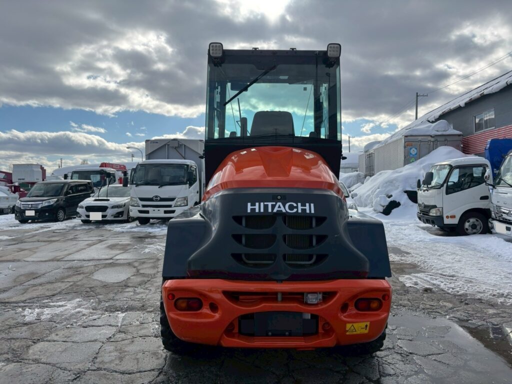 平成28年　日立　ZW80-5B　スノースパイクタイヤ装着車・ダブルヒーター仕様　０．９立米　★使用時間2090時間★