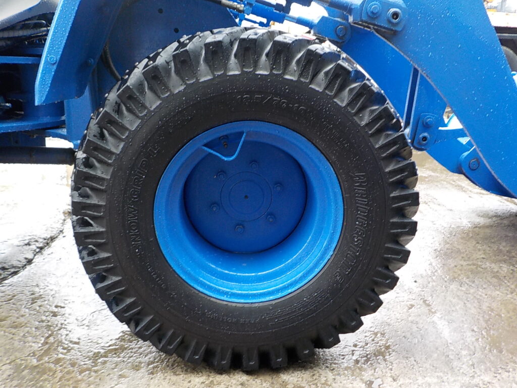 平成１２年　日立　ホイールローダー　LX20-3　★スパイクタイヤ★３８００時間★