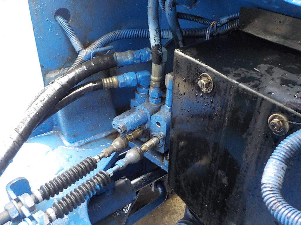 平成１２年　日立　ホイールローダー　LX20-3　★スパイクタイヤ★３８００時間★