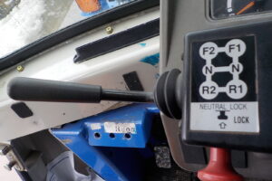 サムネイル: 平成１２年　日立　ホイールローダー　LX20-3　★スパイクタイヤ★３８００時間★