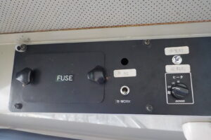 サムネイル: 平成１２年　日立　ホイールローダー　LX20-3　★スパイクタイヤ★３８００時間★