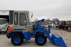 サムネイル: 平成１２年　日立　ホイールローダー　LX20-3　★スパイクタイヤ★３８００時間★