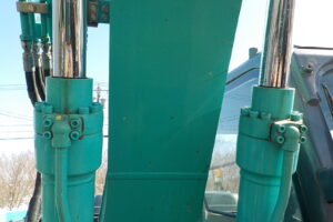 サムネイル: 平成29年　コベルコ　バックホー　SK125SR-3　★0.45㎥★配管付★クレーン仕様★エアコン★