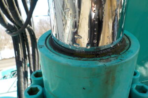 サムネイル: 平成29年　コベルコ　バックホー　SK125SR-3　★0.45㎥★配管付★クレーン仕様★エアコン★