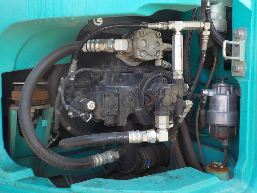 平成29年　コベルコ　バックホー　SK125SR-3　★0.45㎥★配管付★クレーン仕様★エアコン★