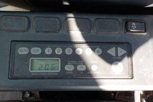 サムネイル: 平成29年　コベルコ　バックホー　SK125SR-3　★0.45㎥★配管付★クレーン仕様★エアコン★