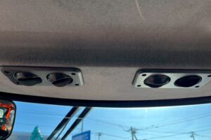 サムネイル: 【★北見店★】クボタホイールローダー　R420D　ミニショベル　小型特殊　バケット容量0.4㎥札幌・江別・旭川・北見・釧路どこでも全国対応可能です！【お問い合わせは北見店へ～TEL0157-57-7166～】