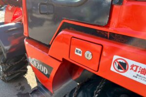 サムネイル: 【★北見店★】クボタホイールローダー　R420D　ミニショベル　小型特殊　バケット容量0.4㎥札幌・江別・旭川・北見・釧路どこでも全国対応可能です！【お問い合わせは北見店へ～TEL0157-57-7166～】
