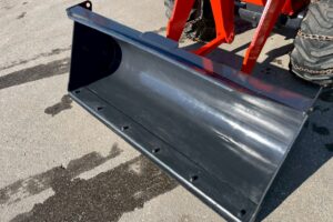 サムネイル: 【★北見店★】クボタホイールローダー　R420D　ミニショベル　小型特殊　バケット容量0.4㎥札幌・江別・旭川・北見・釧路どこでも全国対応可能です！【お問い合わせは北見店へ～TEL0157-57-7166～】