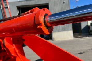 サムネイル: 【★北見店★】クボタホイールローダー　R420D　ミニショベル　小型特殊　バケット容量0.4㎥札幌・江別・旭川・北見・釧路どこでも全国対応可能です！【お問い合わせは北見店へ～TEL0157-57-7166～】