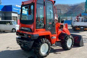 サムネイル: 【★北見店★】クボタホイールローダー　R420D　ミニショベル　小型特殊　バケット容量0.4㎥札幌・江別・旭川・北見・釧路どこでも全国対応可能です！【お問い合わせは北見店へ～TEL0157-57-7166～】