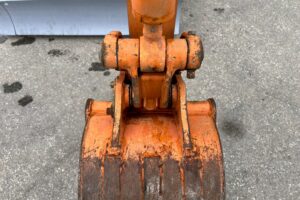 サムネイル: 【★北見店★】日立　バックホー　ZX15UR　ユンボ　パワーショベル　油圧ショベル　バケット容量0.036㎥札幌・江別・旭川・北見・釧路どこでも全国対応可能です！【お問い合わせは北見店へ～TEL0157-57-7166～】