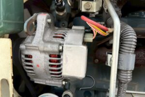 サムネイル: 【★北見店★】日立　バックホー　ZX15UR　ユンボ　パワーショベル　油圧ショベル　バケット容量0.036㎥札幌・江別・旭川・北見・釧路どこでも全国対応可能です！【お問い合わせは北見店へ～TEL0157-57-7166～】