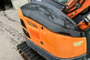 サムネイル: 【★北見店★】日立　バックホー　ZX15UR　ユンボ　パワーショベル　油圧ショベル　バケット容量0.036㎥札幌・江別・旭川・北見・釧路どこでも全国対応可能です！【お問い合わせは北見店へ～TEL0157-57-7166～】