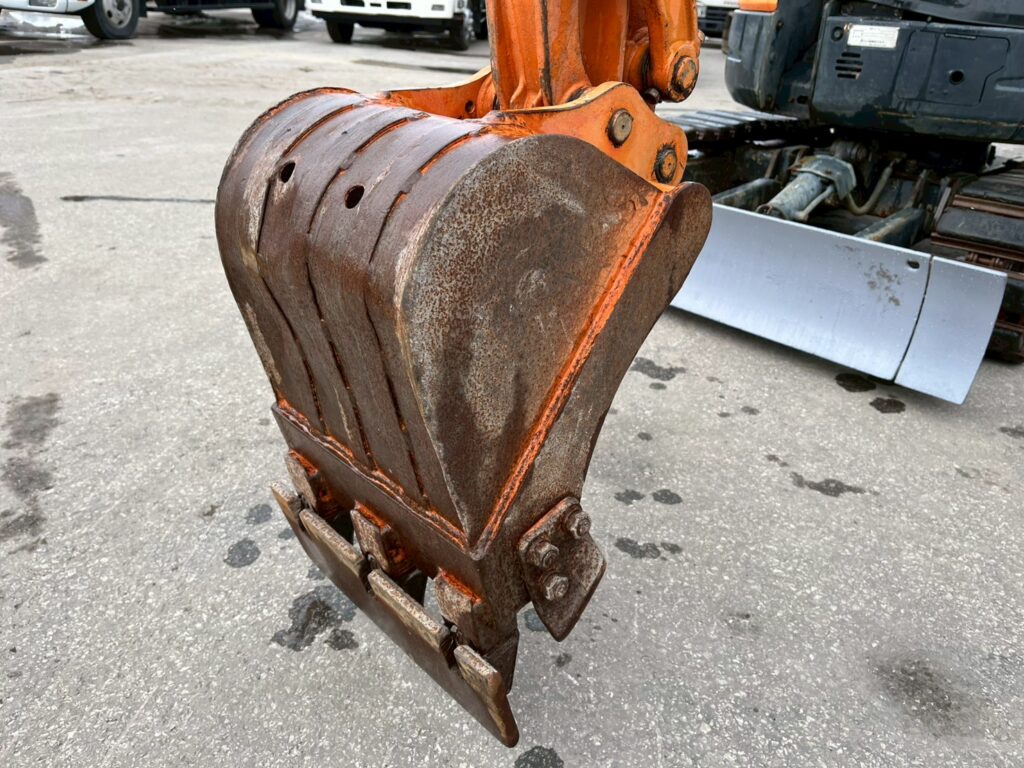 【★北見店★】日立　バックホー　ZX15UR　ユンボ　パワーショベル　油圧ショベル　バケット容量0.036㎥札幌・江別・旭川・北見・釧路どこでも全国対応可能です！【お問い合わせは北見店へ～TEL0157-57-7166～】