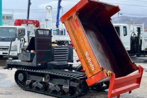 サムネイル: 【★北見店★】クボタ　キャリアダンプ　RG30C-3　最大積載量：2500㎏　平面容量0.9㎥　札幌・江別・旭川・北見・釧路どこでも全国対応可能です！【お問い合わせは北見店へ～TEL0157-57-7166～】