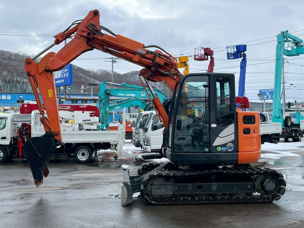【平成29年製】日立　バックホー　ZX75UR-5B　オフセットブーム　後方超小旋回　クレーン仕様　旋回マルチ　鉄キャタゴムパッド　油圧ショベル　パワーショベル　【お問い合わせは北見店へ～TEL0157-57-7166～】