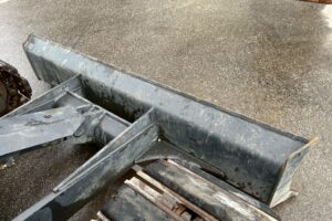 サムネイル: 【平成29年製】日立　バックホー　ZX75UR-5B　オフセットブーム　後方超小旋回　クレーン仕様　旋回マルチ　鉄キャタゴムパッド　油圧ショベル　パワーショベル　【お問い合わせは北見店へ～TEL0157-57-7166～】