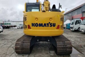 サムネイル: 平成30年　コマツ　PC128US-11　0.45立米　★ｴｱｺﾝ・ﾜｲﾄﾞｷｬﾀ・ｸﾚｰﾝ仕様・旋回ﾏﾙﾁ・ｻｲﾄﾞｶﾒﾗ・ﾊﾞｯｸｶﾒﾗ・後方超小旋回★