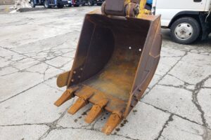 サムネイル: 平成30年　コマツ　PC128US-11　0.45立米　★ｴｱｺﾝ・ﾜｲﾄﾞｷｬﾀ・ｸﾚｰﾝ仕様・旋回ﾏﾙﾁ・ｻｲﾄﾞｶﾒﾗ・ﾊﾞｯｸｶﾒﾗ・後方超小旋回★