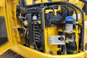 サムネイル: 平成30年　コマツ　PC128US-11　0.45立米　★ｴｱｺﾝ・ﾜｲﾄﾞｷｬﾀ・ｸﾚｰﾝ仕様・旋回ﾏﾙﾁ・ｻｲﾄﾞｶﾒﾗ・ﾊﾞｯｸｶﾒﾗ・後方超小旋回★