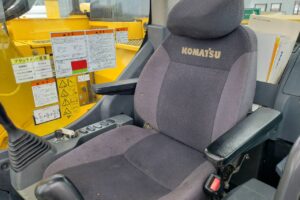 サムネイル: 平成30年　コマツ　PC128US-11　0.45立米　★ｴｱｺﾝ・ﾜｲﾄﾞｷｬﾀ・ｸﾚｰﾝ仕様・旋回ﾏﾙﾁ・ｻｲﾄﾞｶﾒﾗ・ﾊﾞｯｸｶﾒﾗ・後方超小旋回★