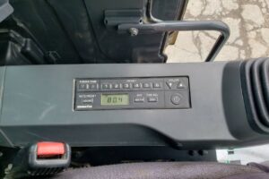 サムネイル: 平成30年　コマツ　PC128US-11　0.45立米　★ｴｱｺﾝ・ﾜｲﾄﾞｷｬﾀ・ｸﾚｰﾝ仕様・旋回ﾏﾙﾁ・ｻｲﾄﾞｶﾒﾗ・ﾊﾞｯｸｶﾒﾗ・後方超小旋回★