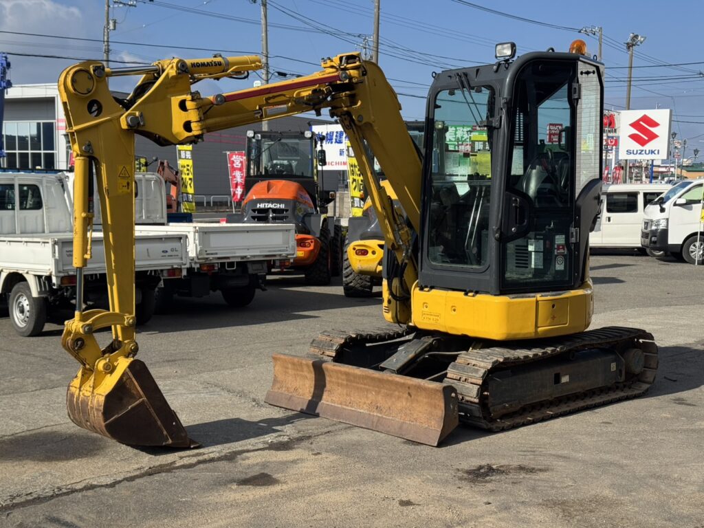 令和1年　コマツPC38UU-6N0　後方超小旋回　オフセットブーム　クレーン仕様