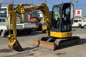 令和1年　コマツPC38UU-6N0　後方超小旋回　オフセットブーム　クレーン仕様