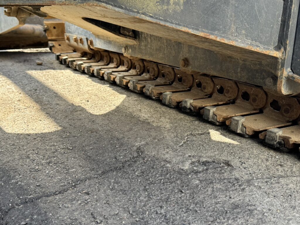 令和1年　コマツPC38UU-6N0　後方超小旋回　オフセットブーム　クレーン仕様