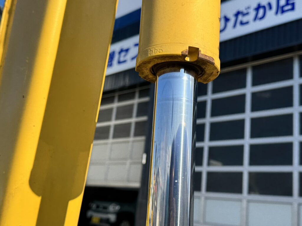 令和1年　コマツPC38UU-6N0　後方超小旋回　オフセットブーム　クレーン仕様