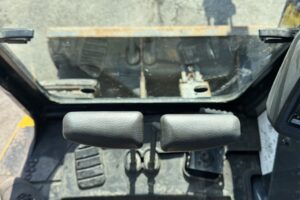 サムネイル: 令和1年　コマツPC38UU-6N0　後方超小旋回　オフセットブーム　クレーン仕様