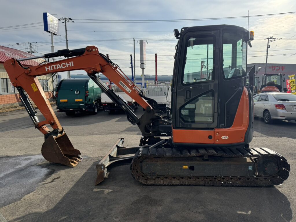 令和1年　日立ZX40U-5B　後方超小旋回　クレーン仕様　エアコン