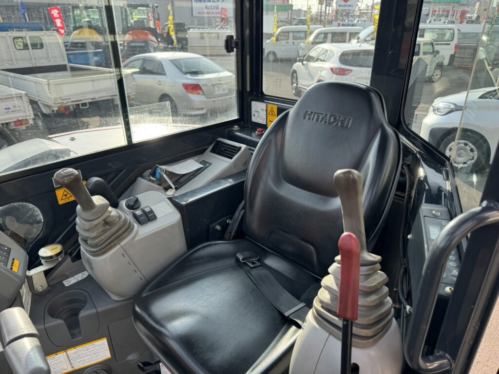 令和1年　日立ZX40U-5B　後方超小旋回　クレーン仕様　エアコン