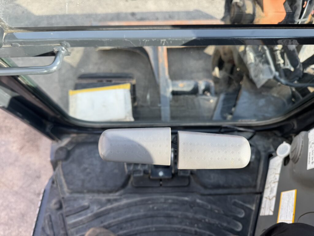 令和1年　日立ZX40U-5B　後方超小旋回　クレーン仕様　エアコン