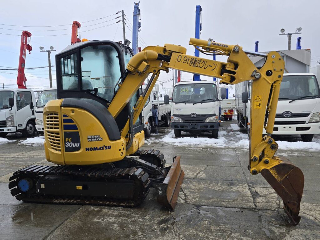 平成30年　コマツ　PC30UU-6N0　0.09立米　クレーン仕様・オフセットブーム・エアコン付・使用時間2127時間