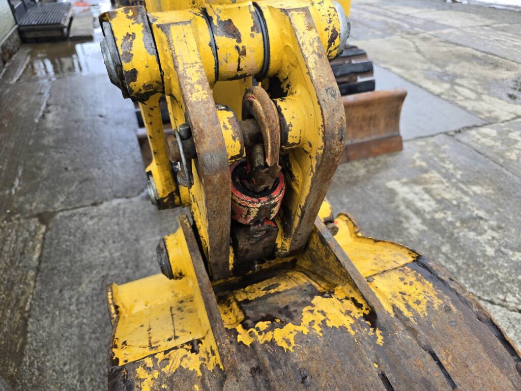 平成30年　コマツ　PC30UU-6N0　0.09立米　クレーン仕様・オフセットブーム・エアコン付・使用時間2127時間